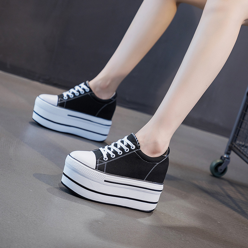 Nowe modne płócienne buty oddy – Sewing Latex recenzja i cena